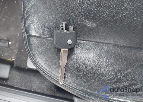 2013 Mazda Mazda3 I Sv z USA, uszkodzony, nr VIN JM1BL1TG9D1843810